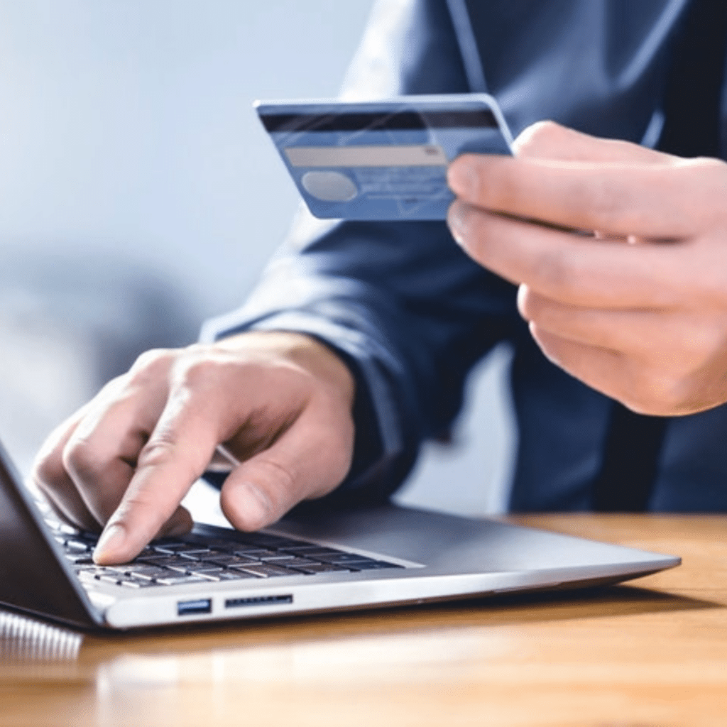 Cart abandonment is often linked to a complicated checkout process. Simplify this stage by removing unnecessary steps and offering fast and secure payment options to improve the customer experience.