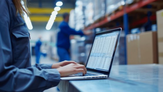 Inventory management is crucial to success in online stores. For those operating on Magento Open Source, optimization can make the difference between growth and stagnation. With the help of Never8, integrating advanced procurement systems centralizes and optimizes this management, allowing companies to meet market demands effectively.